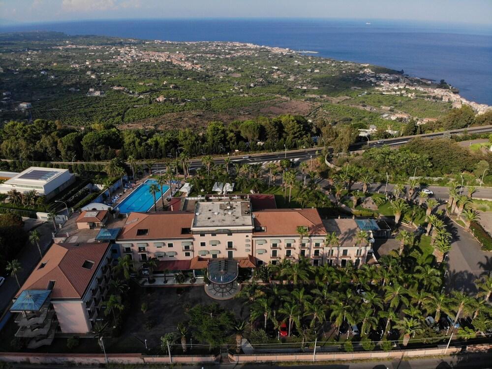 Orizzonte Acireale Hotel Exterior photo