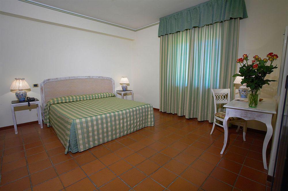 Orizzonte Acireale Hotel Exterior photo