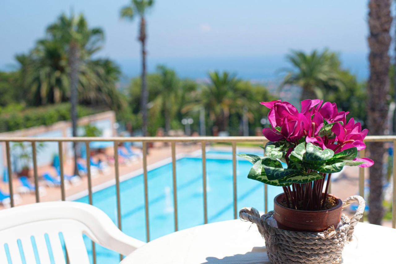 Orizzonte Acireale Hotel Exterior photo