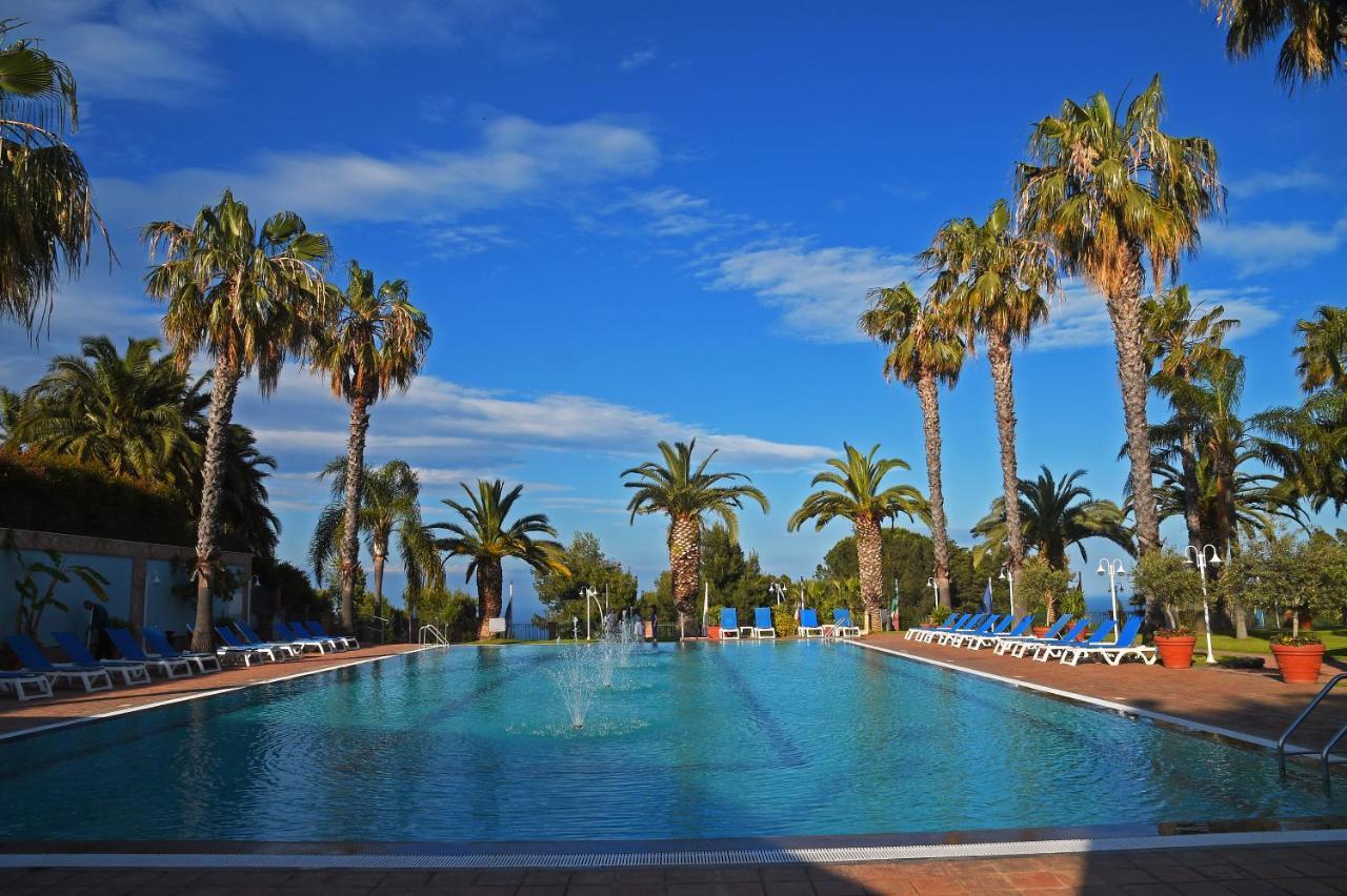 Orizzonte Acireale Hotel Exterior photo